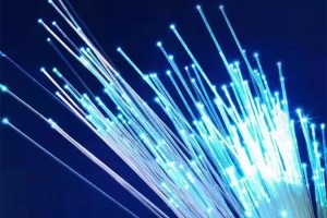最新，光纖龍頭利潤暴降1689%。5個光纖龍業績暴雷，4個大幅增長
